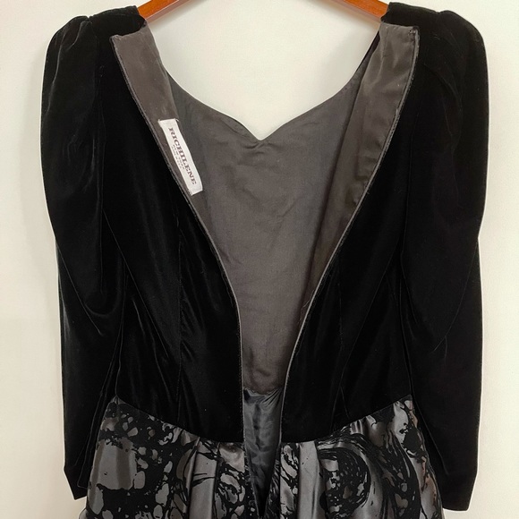 VTG Richilene Puff Sleeve Velvet jacquard Black DressUS Sz: S